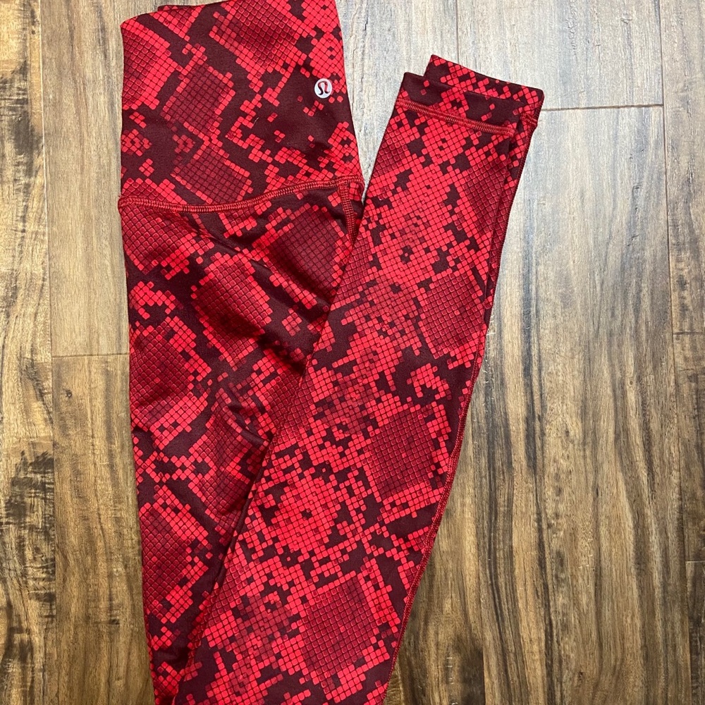 Excellent condition lululemon leggings